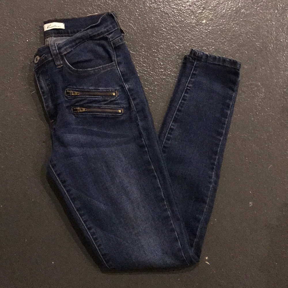 Kancan, dark wash and zipper detail skinny jeans